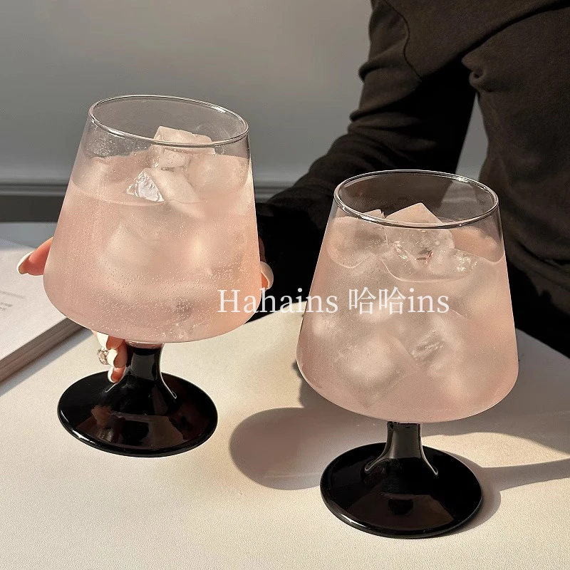 黑色高脚玻璃杯家用高级感女生果汁气泡水杯微醺调酒鸡尾酒杯子
