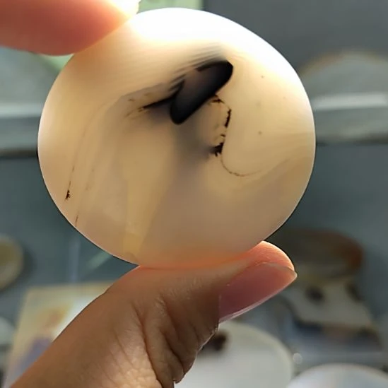 玛瑙/玉髓未镶嵌吊坠挂牌人像