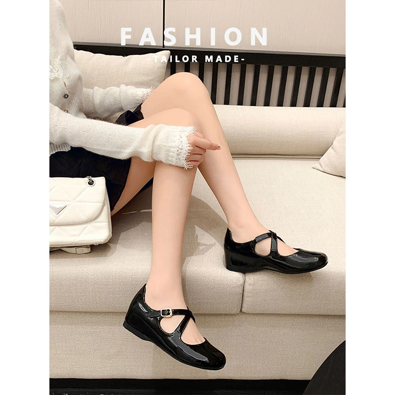 秋季漆皮玛丽珍鞋薄款胶粘单鞋纯色扣式学院风简约风