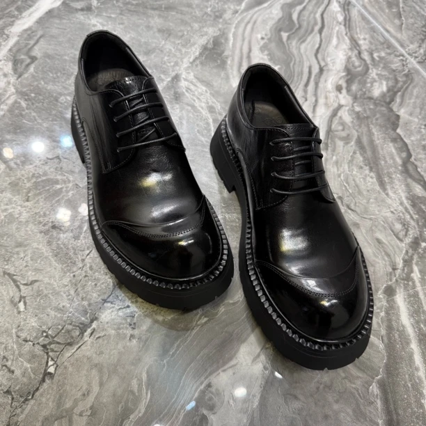 休闲皮鞋车缝线胶粘纯色英伦风透气圆头黑色系带