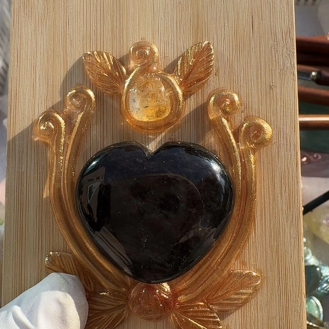 小***爱未镶嵌紫晶颈饰白