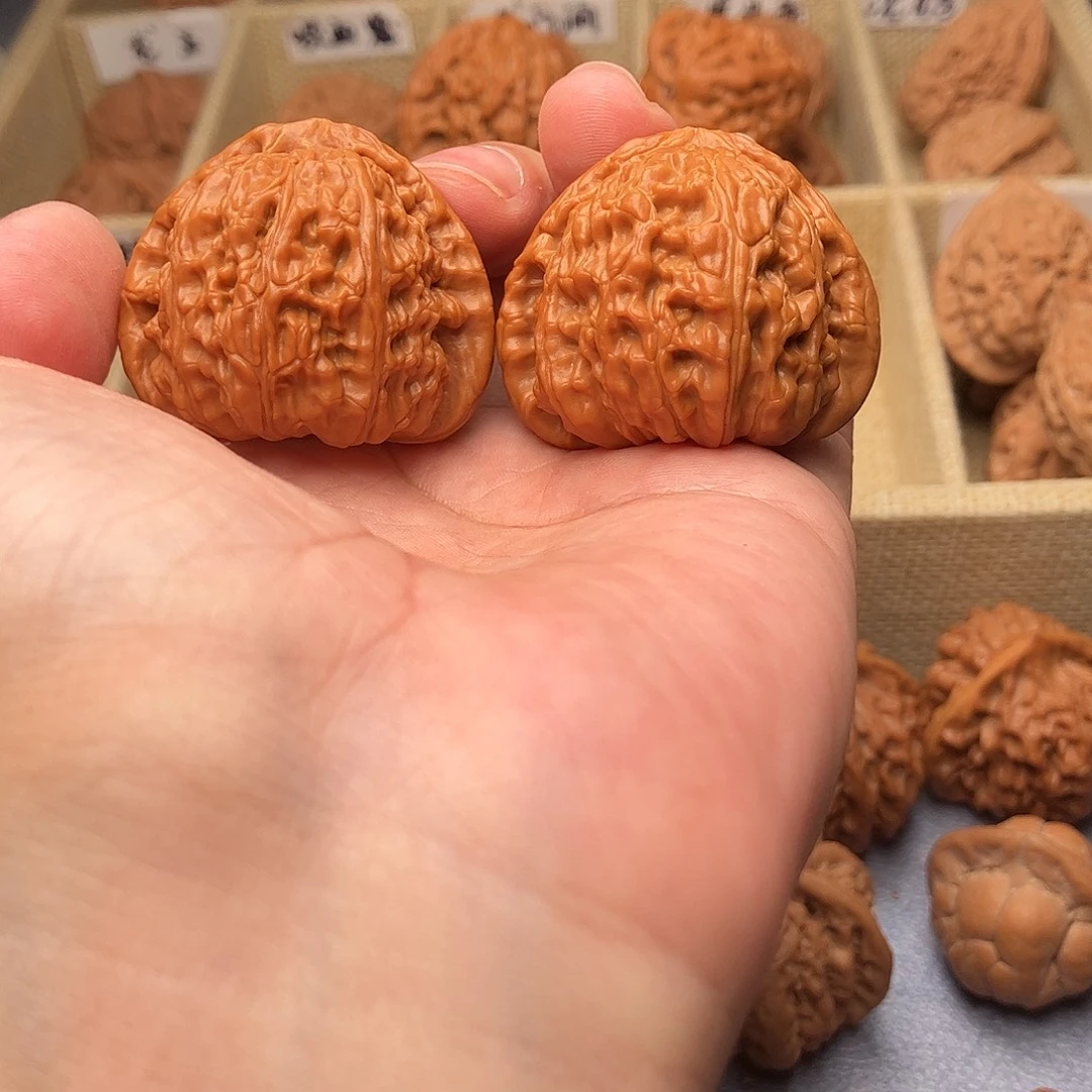 菠***包把件文玩核桃三角白