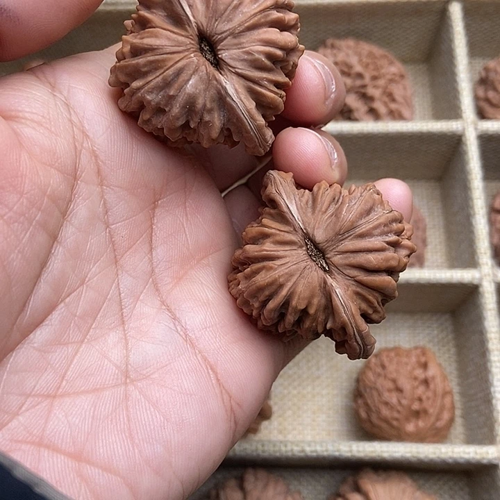 毁***吧文玩核桃吊坠41楼子