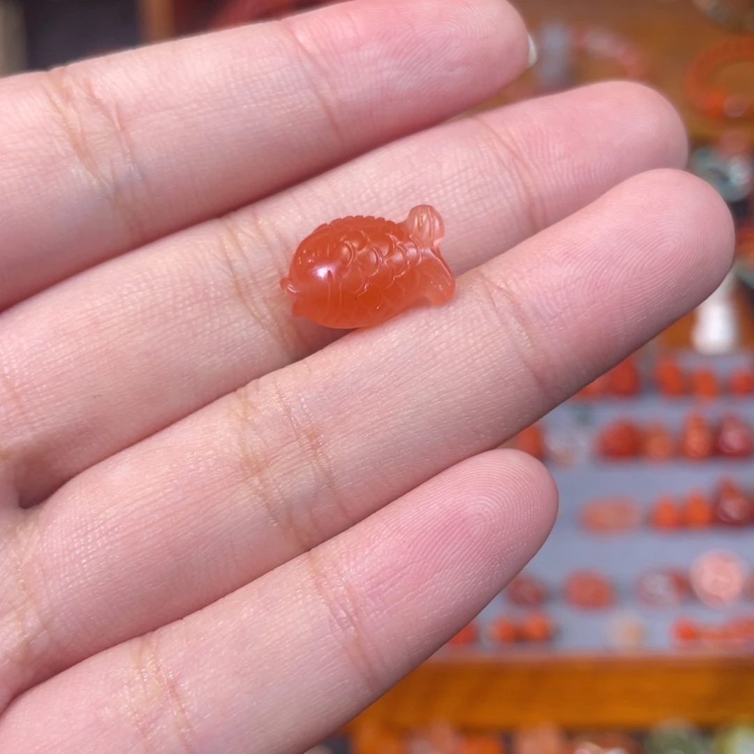 未镶嵌小鱼南红玛瑙
