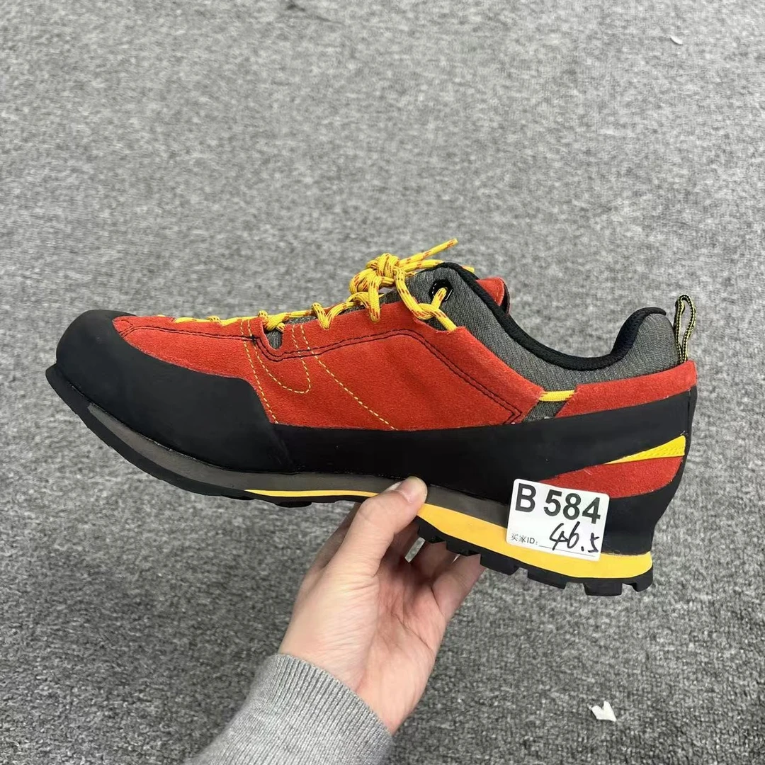 3号上新款男女高端户外休闲鞋 B584