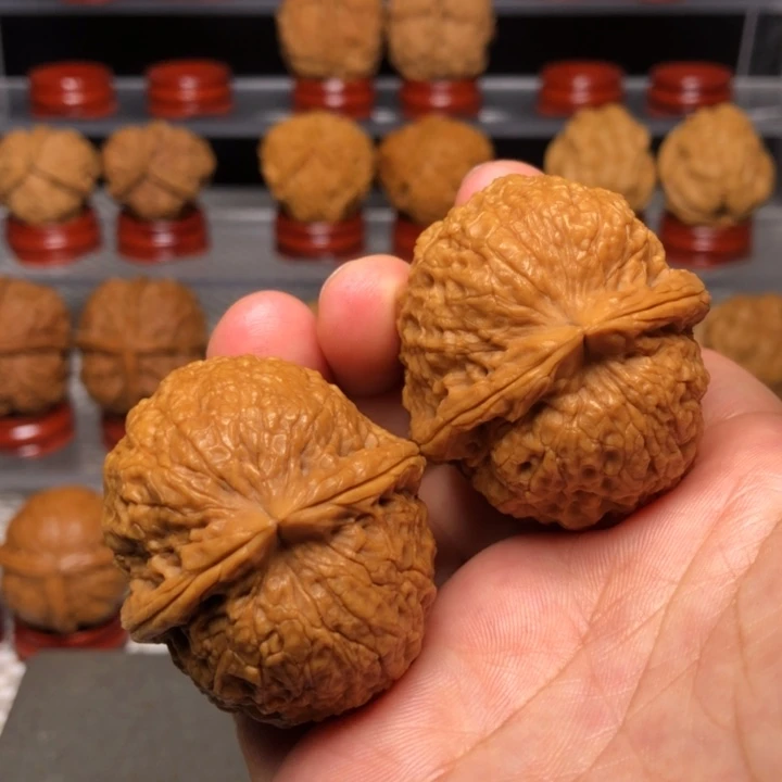 百***思文玩核桃把件100铁狮子