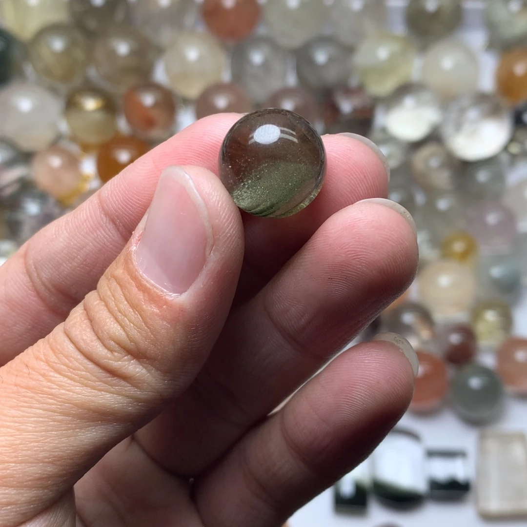 水晶珠宝半成品未镶嵌五****析绿幽灵球