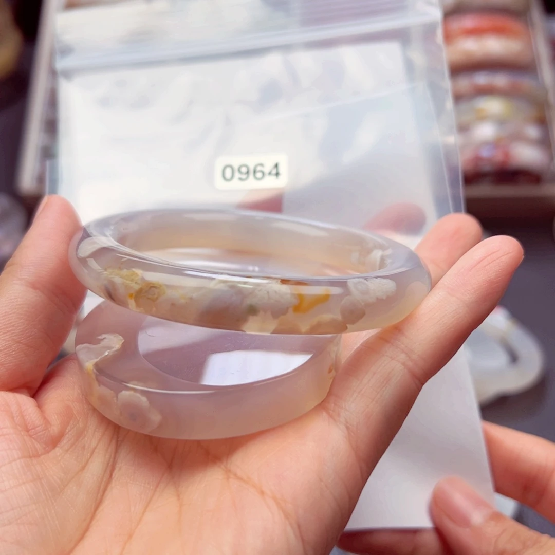 未镶嵌手镯玛瑙/玉髓冰**蓝