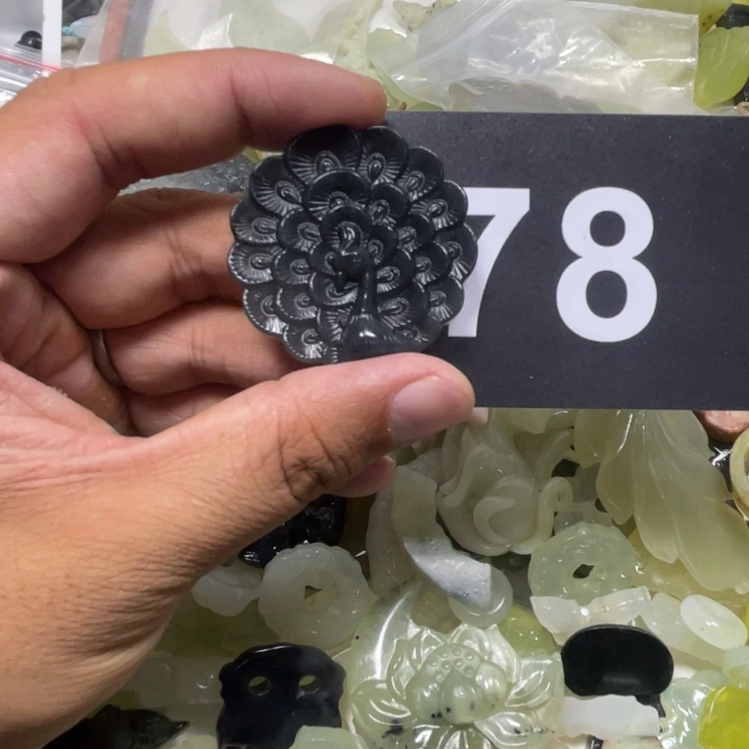 蛇纹石玉合金颈饰