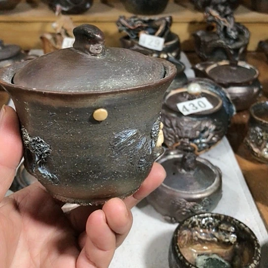 瓷片微瑕的风景盖碗