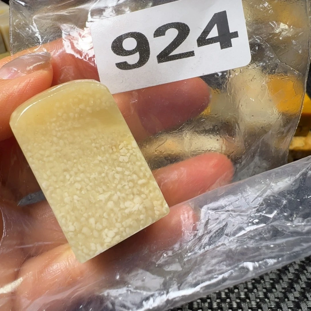 墨***鱼老挝石巴林石巴林石