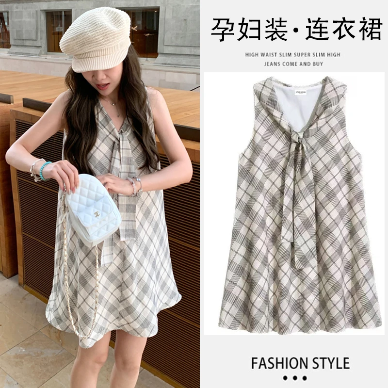 休闲复古孕妇装夏季显瘦2025潮款爆款洋气小个子格纹宽松吊带裙女