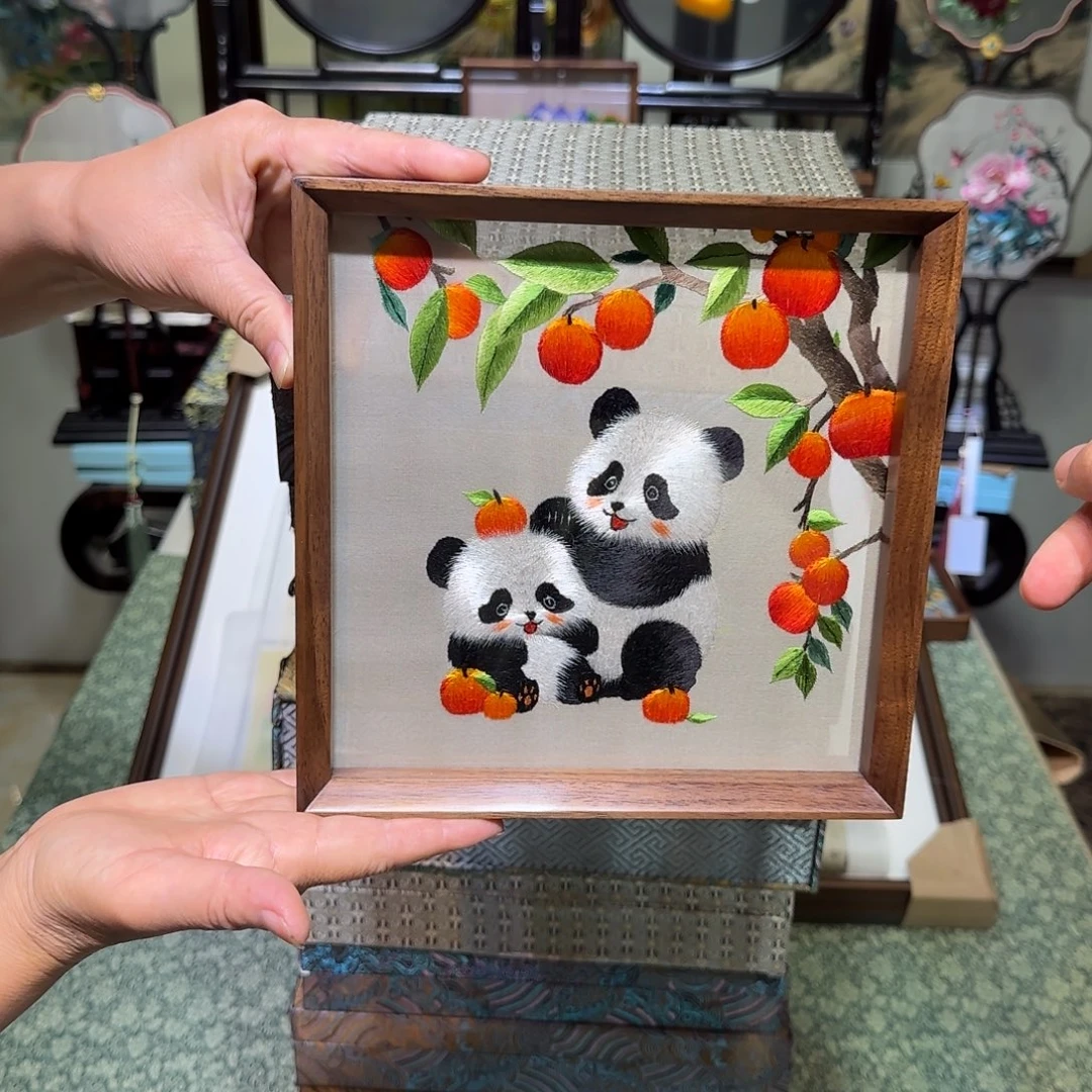 刺绣刺绣工艺精湛独特设计新颖时尚