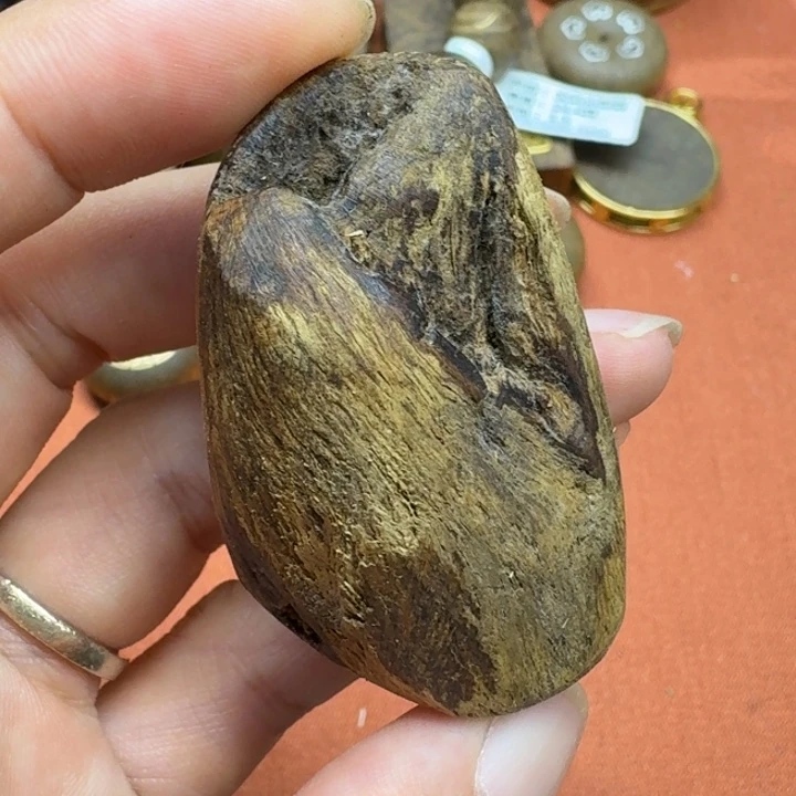 大叶紫檀（黑酸枝木类）