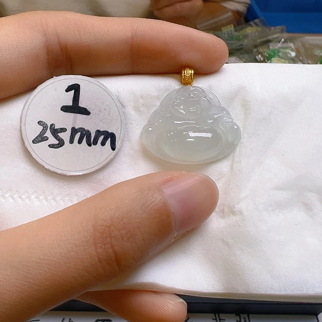 翡翠颈饰18K金镶嵌翡翠