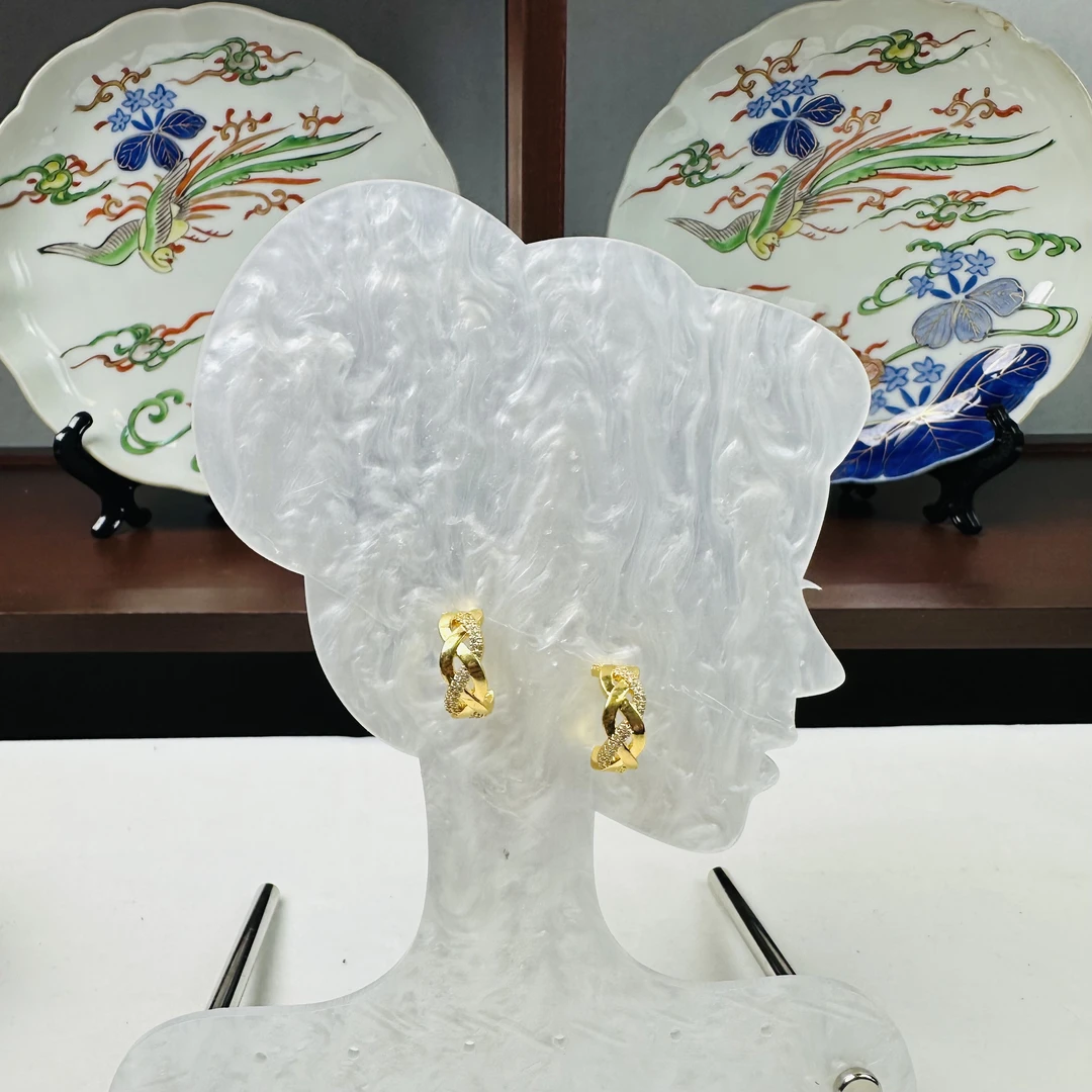 铜合金锆石耳饰 新款设计耳圈韩国耳饰气质小众轻奢高级耳钉028号