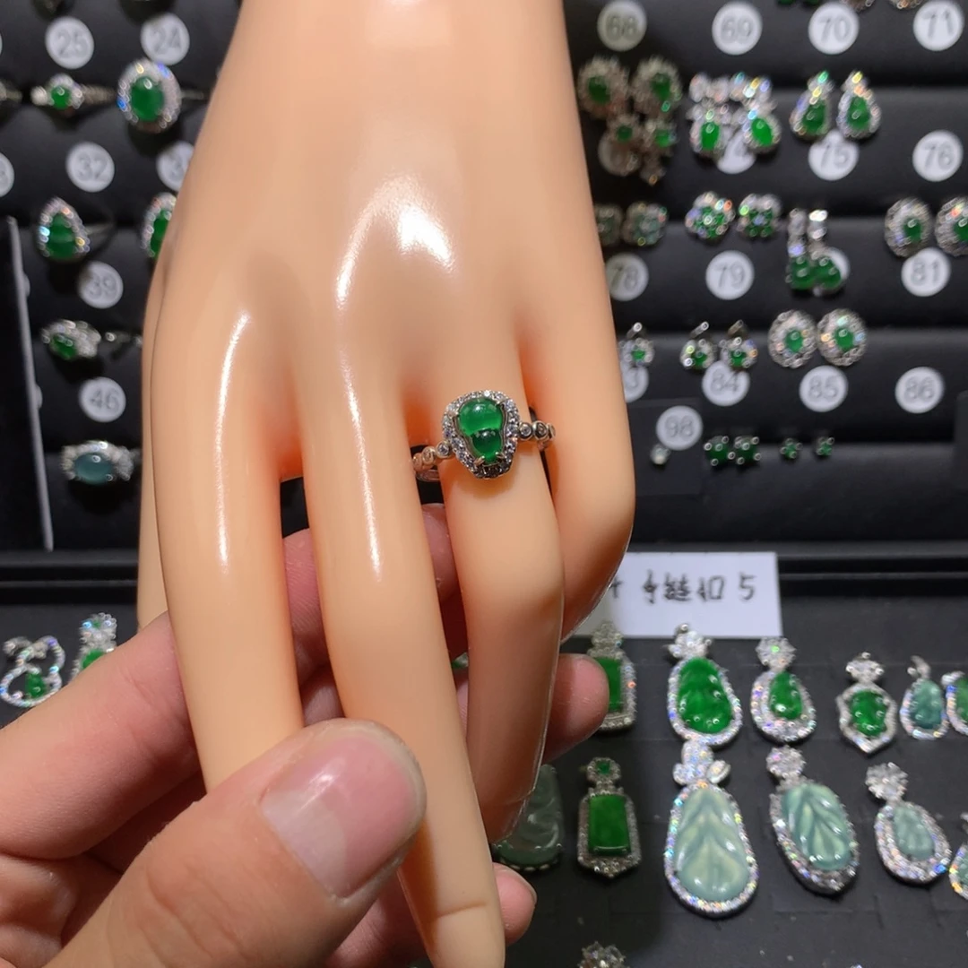 @***周翡翠银S925镶嵌戒指