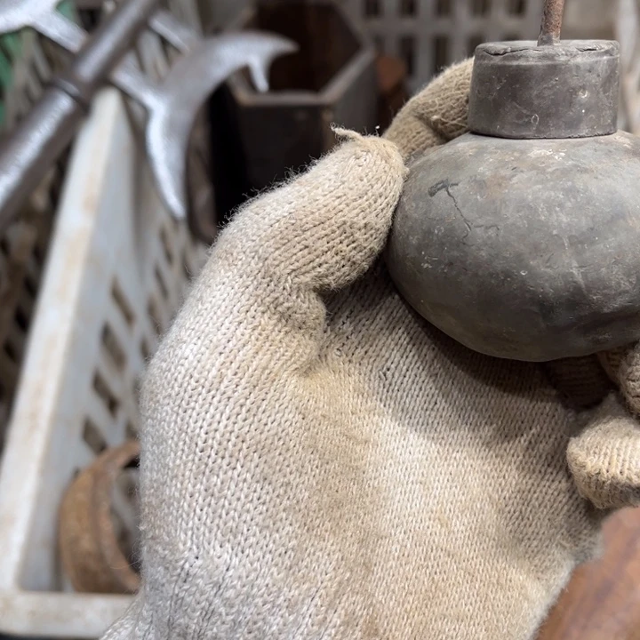 小***喵一物一图，工艺品。