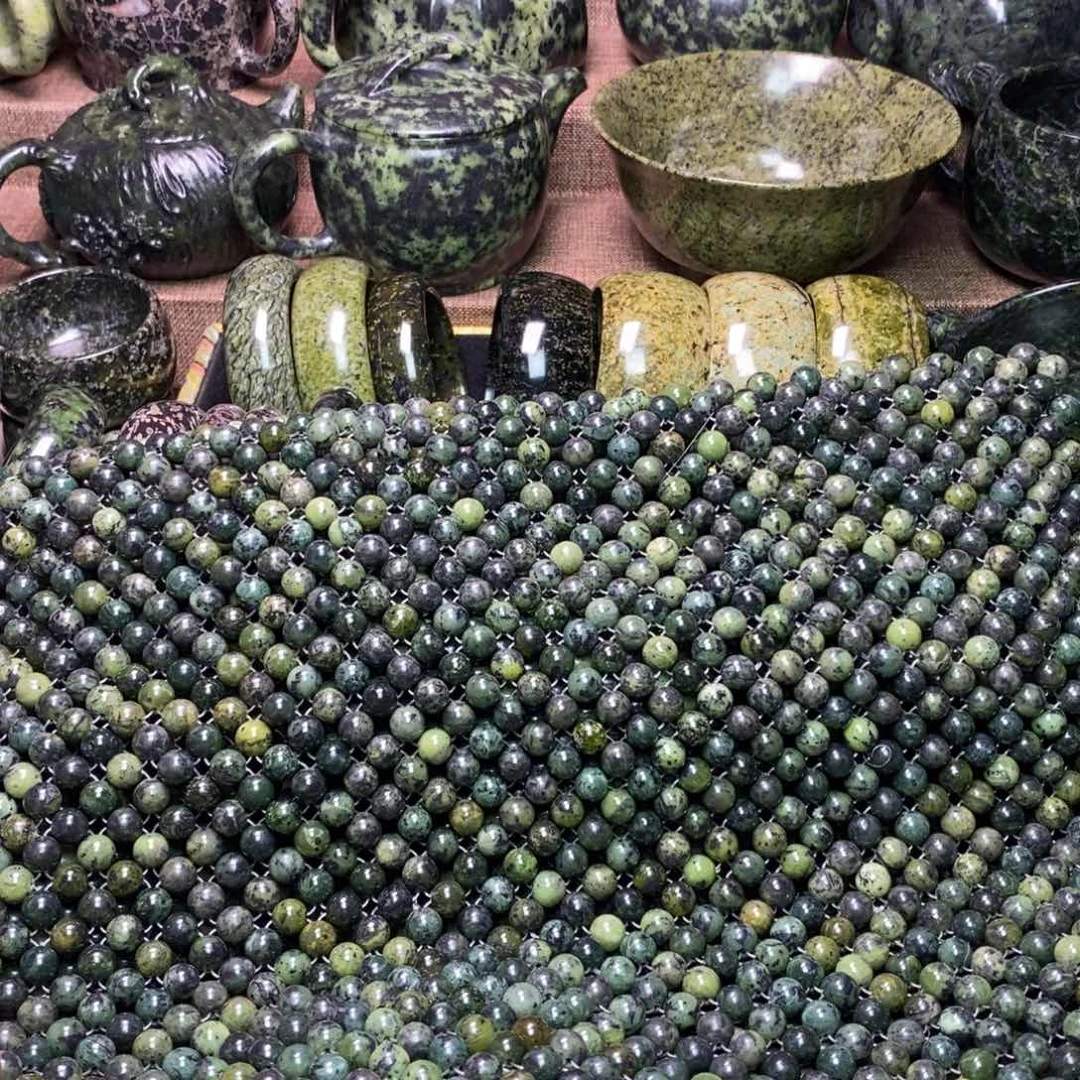 未镶嵌蛇纹石玉手链云*