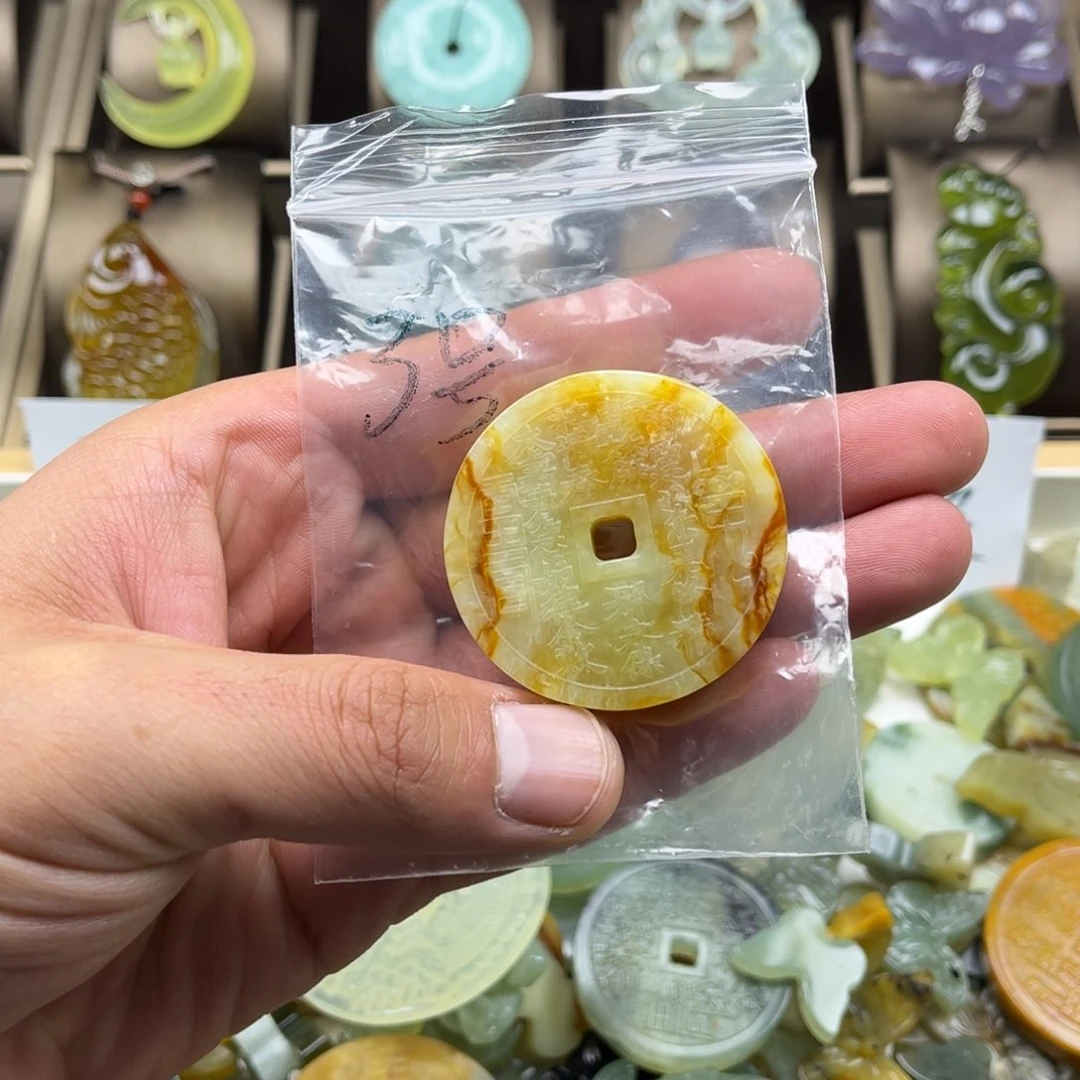 未镶嵌蛇纹石玉颈饰