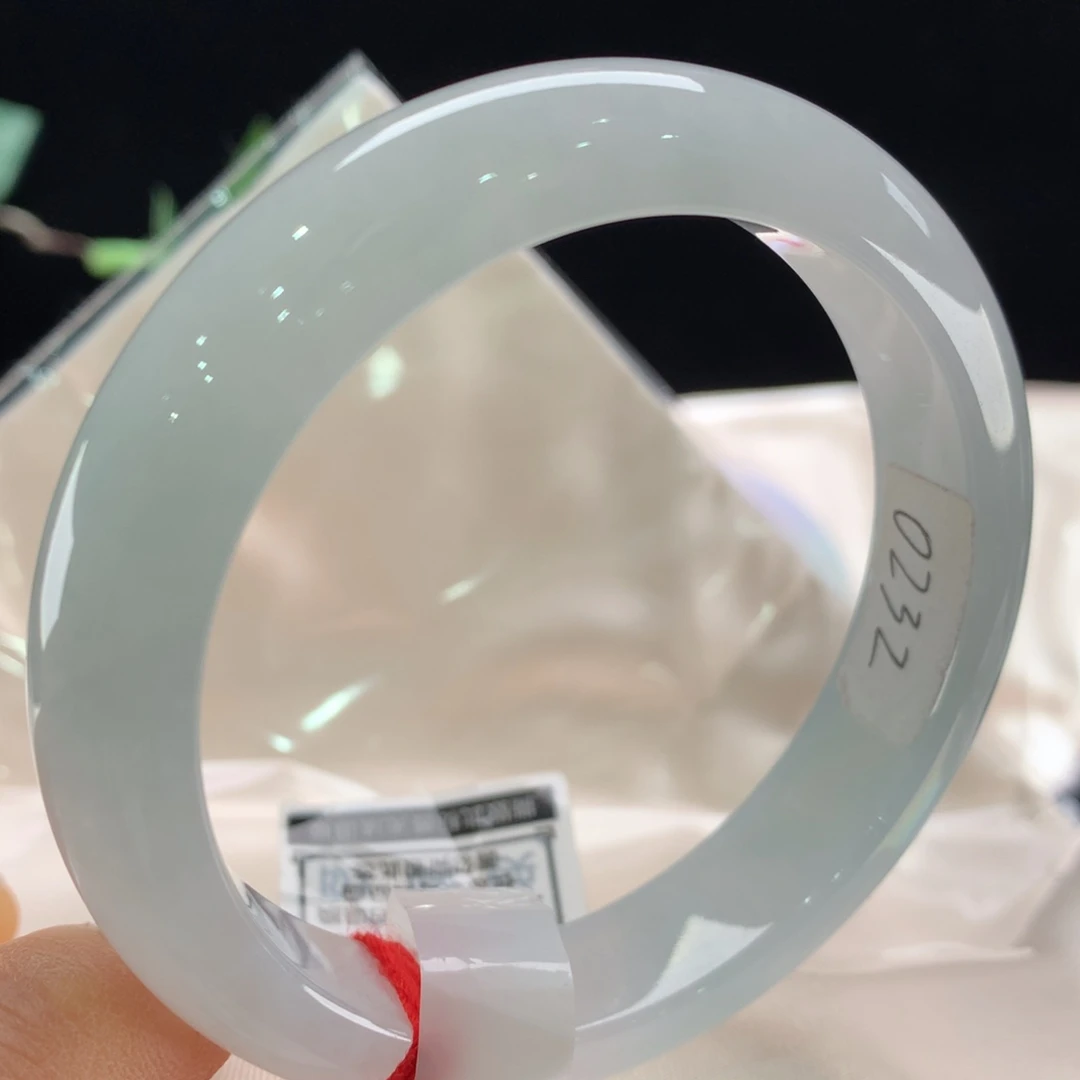 翡翠未镶嵌手镯0232