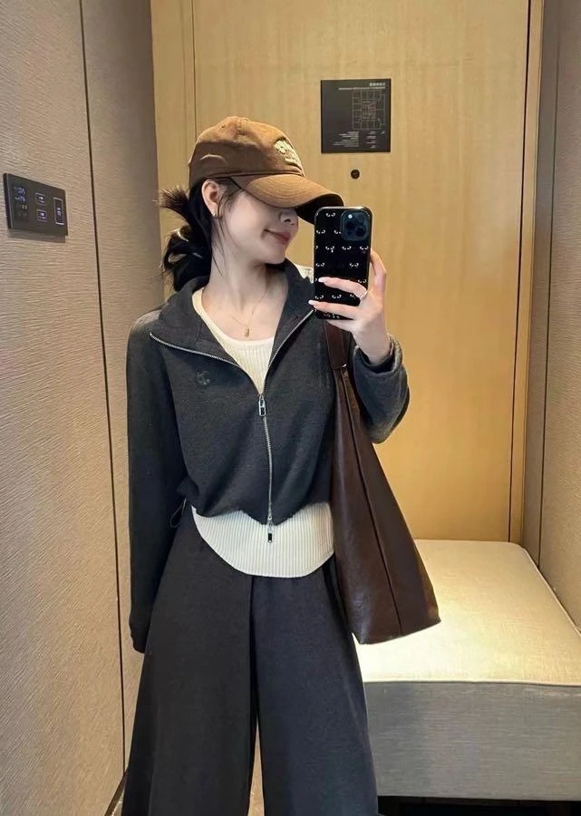 ANYUMO/安妤茉98856小狗刺绣翻领针织拉链开衫毛衣时尚百搭女