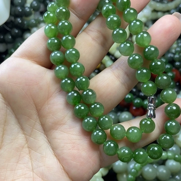 颈饰未镶嵌和田玉卡8