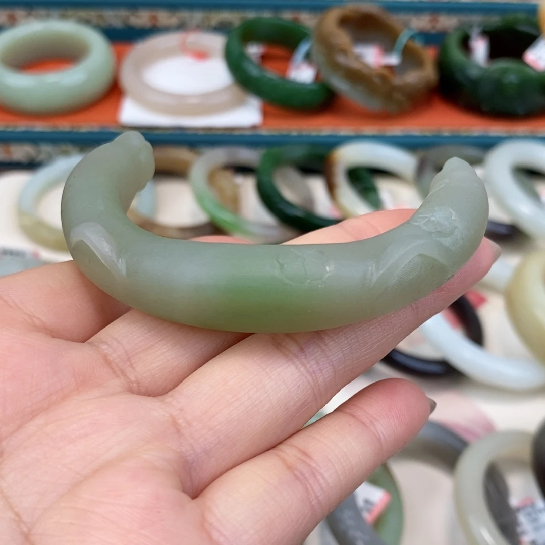 和田玉未镶嵌手镯翠青c镯