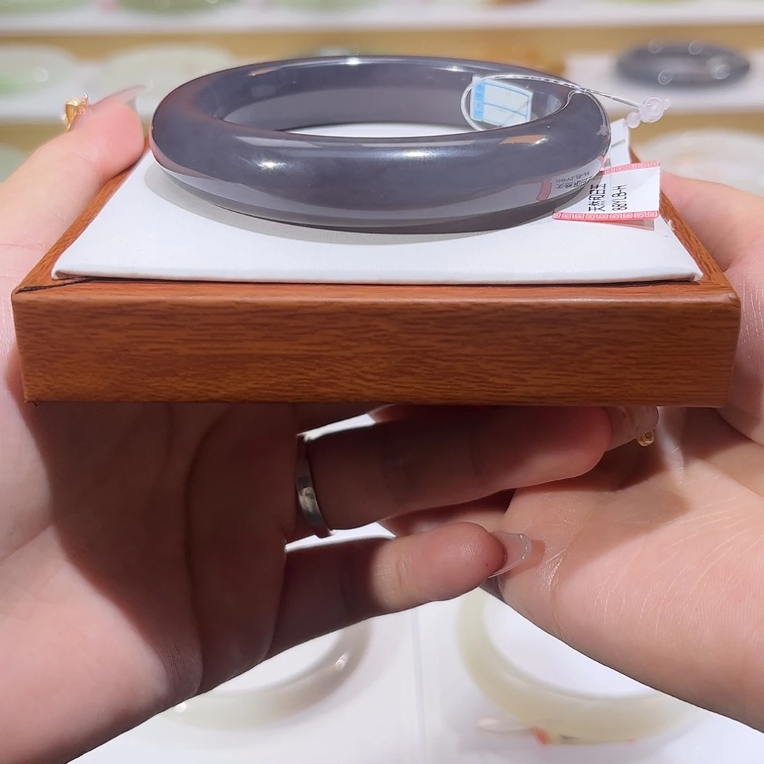 和田玉未镶嵌手镯葡萄紫