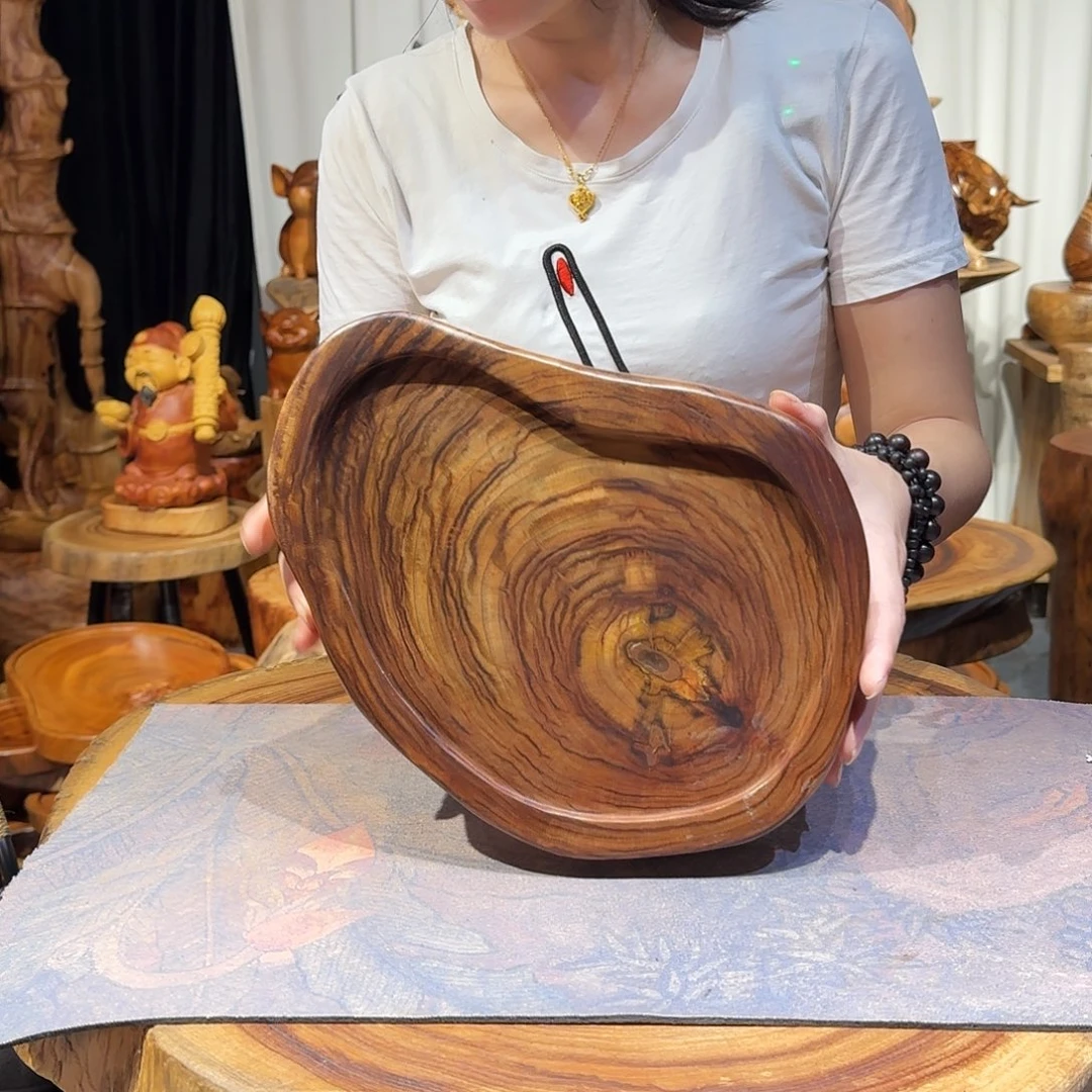 香樟木挡边干泡工艺品