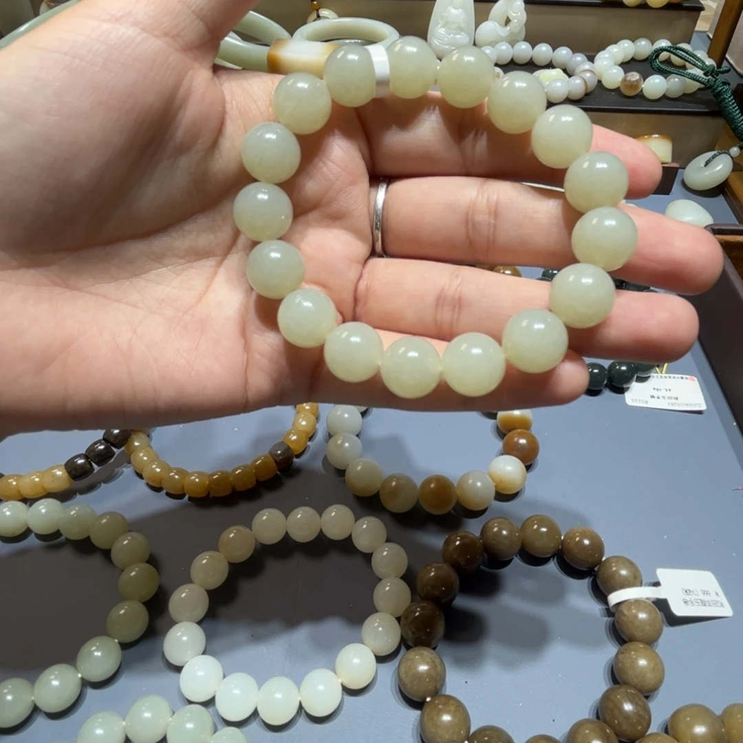 和田玉（青玉）未镶嵌手链