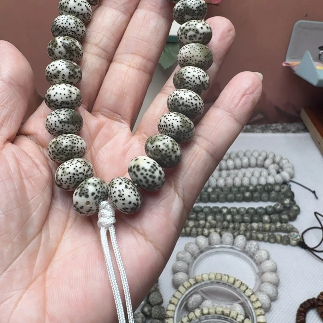 星月菩提吊坠Dudgjdgufjgii