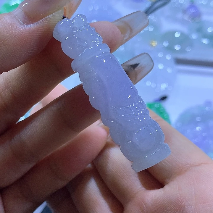 颈饰未镶嵌翡翠天然翡翠A货吊坠