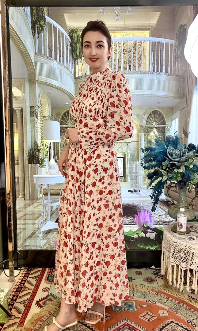 显瘦夏季中长裙时尚连衣裙印花泡泡袖碎花系带女装