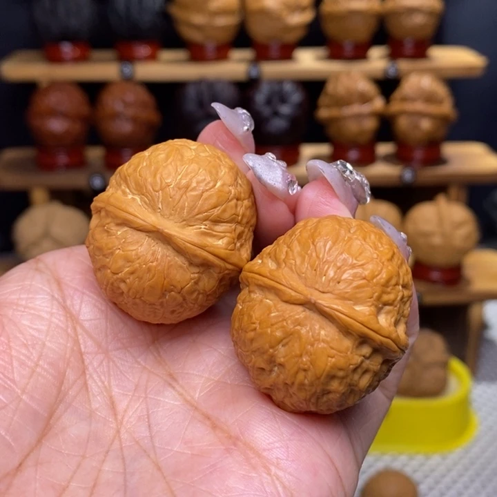 文玩核桃把件蛇皮球29号