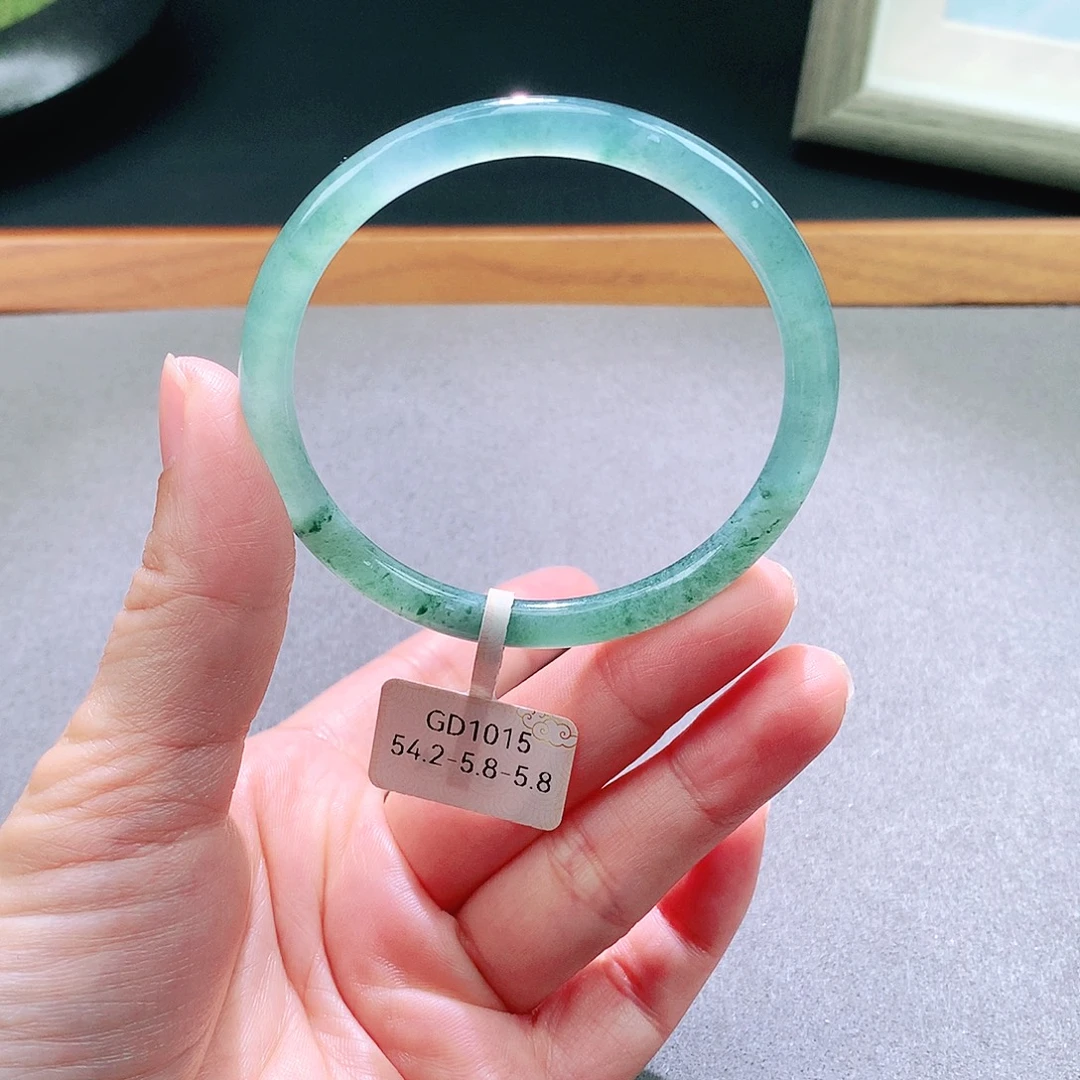 翡翠未镶嵌手镯天然翡翠手镯a货