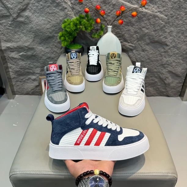 2025秋季新款时尚男鞋舒适百搭休闲板鞋痞帅潮流男士帅气潮男鞋