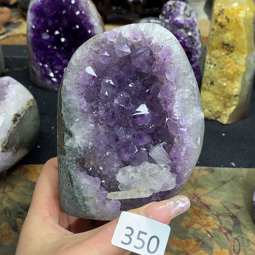 紫晶大型摆件（非配饰）未镶嵌