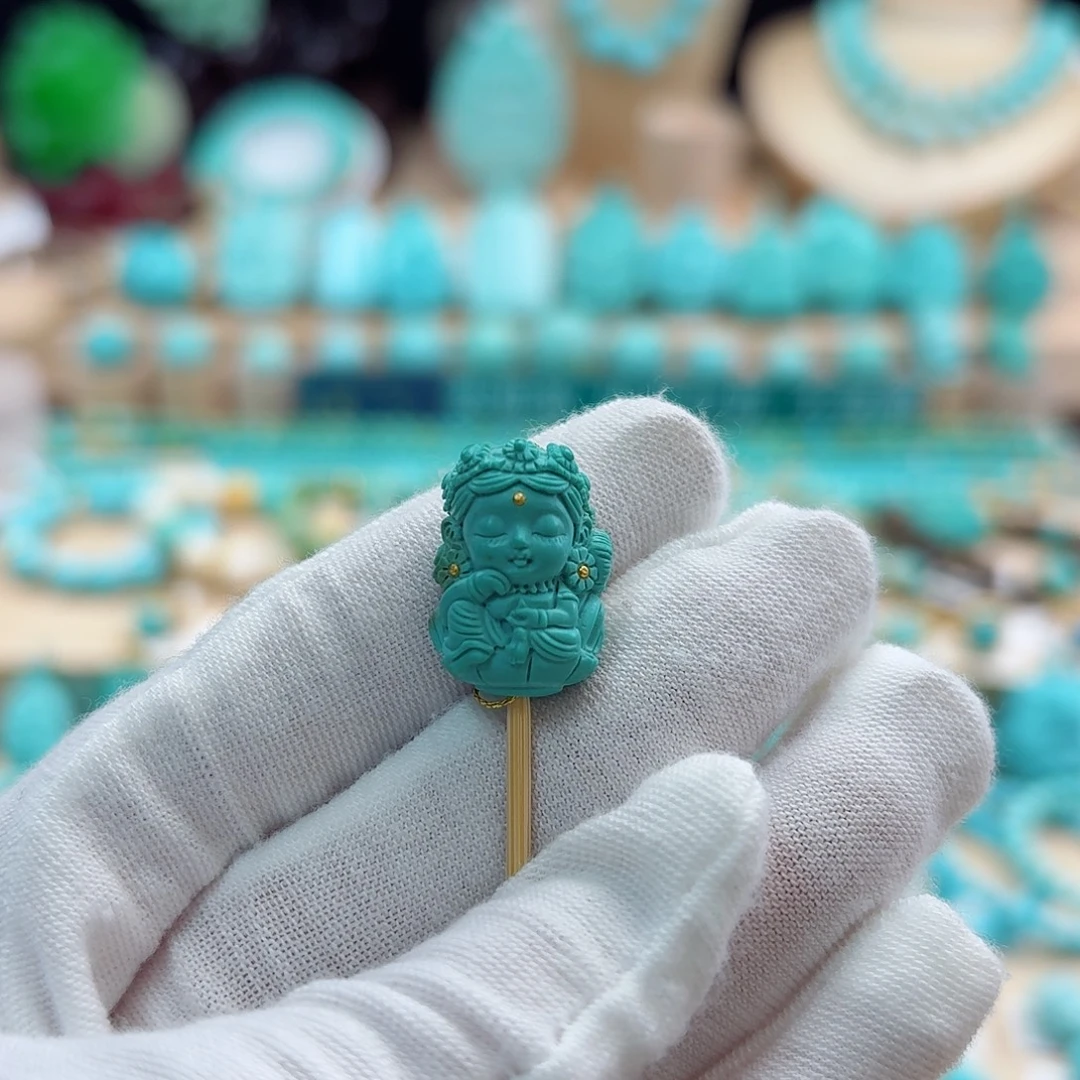 绿松石未镶嵌珠宝奇石