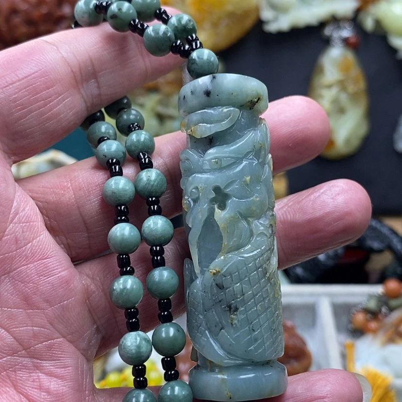 【闪购商品】蛇纹石玉吊坠未镶嵌