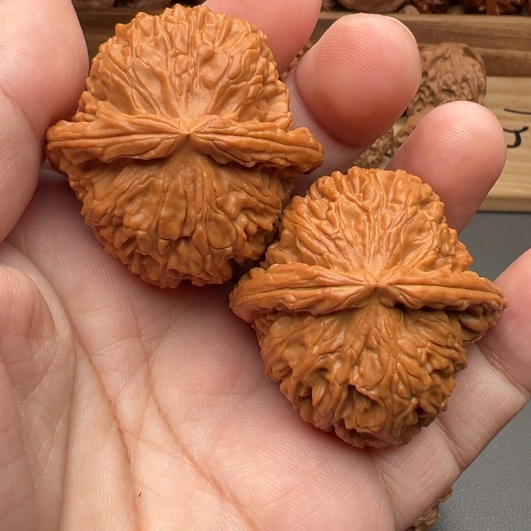 文玩核桃把件球白