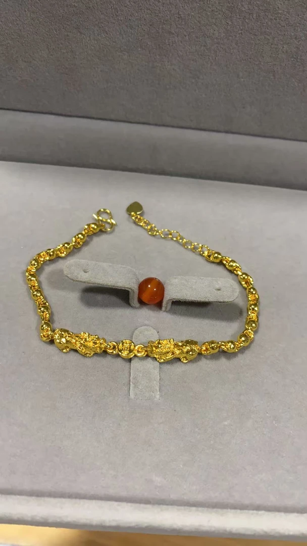 A719阿文专属金色精工双貔貅手链 玛瑙珠 渡金 饰品多样性发货