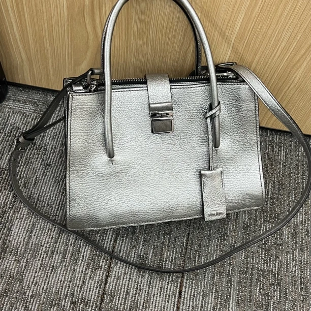 95新 MIU MIU/缪缪 单肩银色包包/单肩包/聪聪