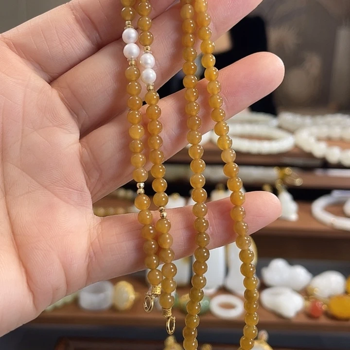 和田玉18K金镶嵌项链