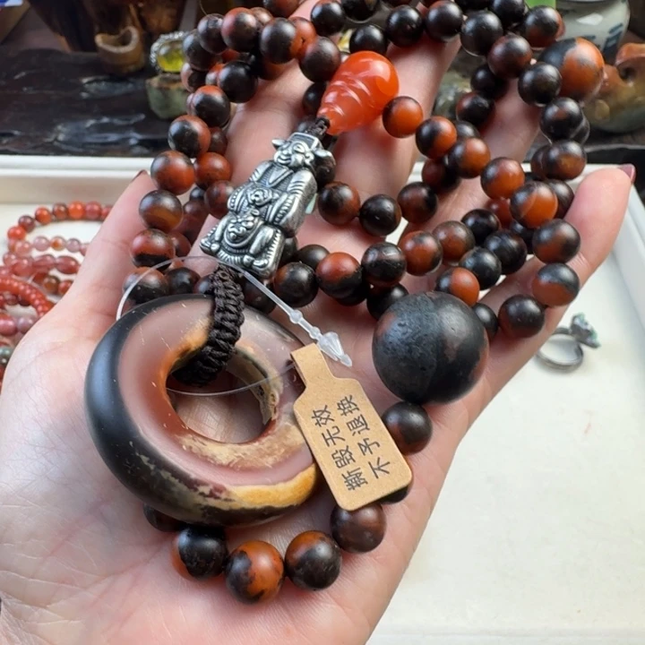 琥珀手链未镶嵌简***简