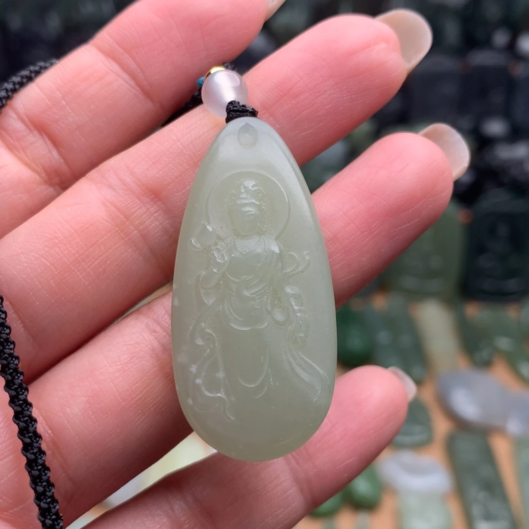 颈饰未镶嵌和田玉挂件41（有包容）