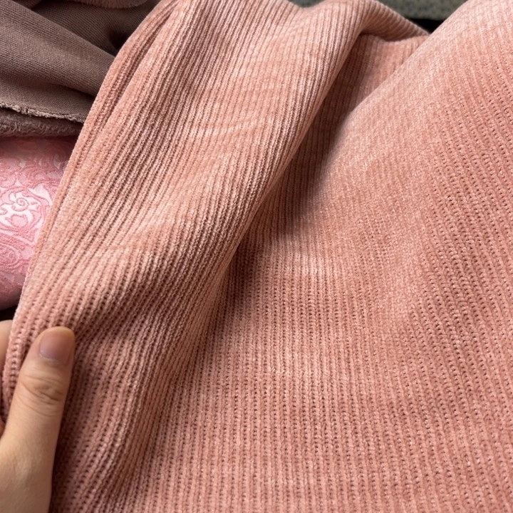 无纺布混纺粉色雪尼尔1米。