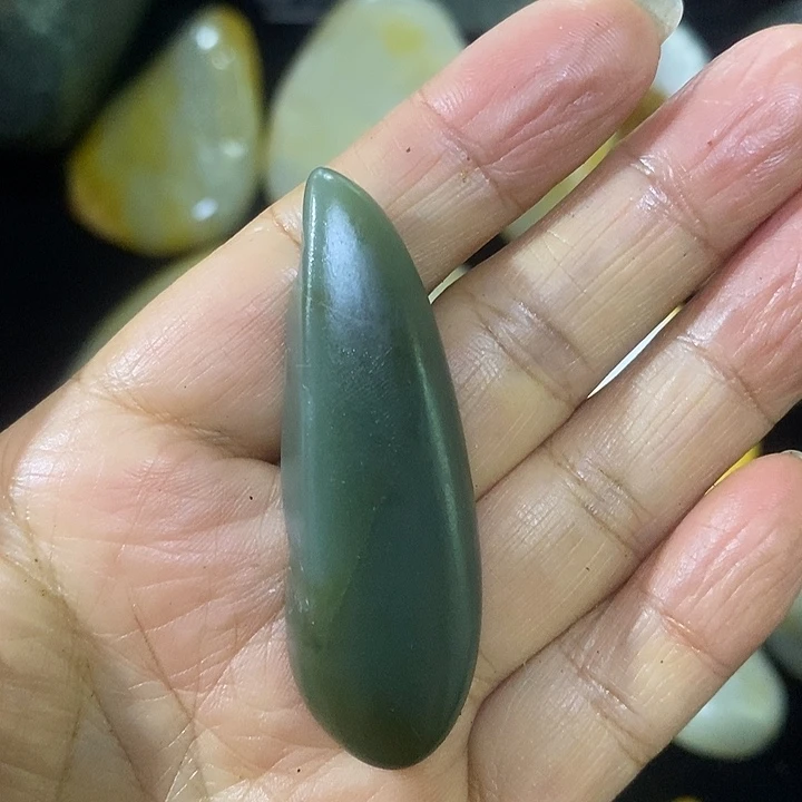 未镶嵌和田玉（糖玉）挂件