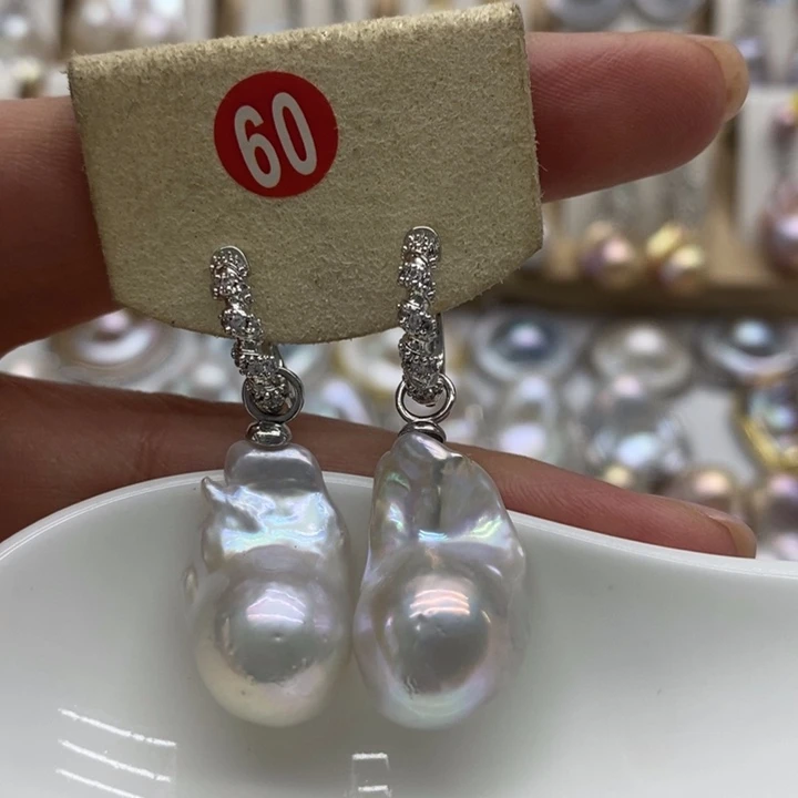 银S925镶嵌淡水珍珠耳饰