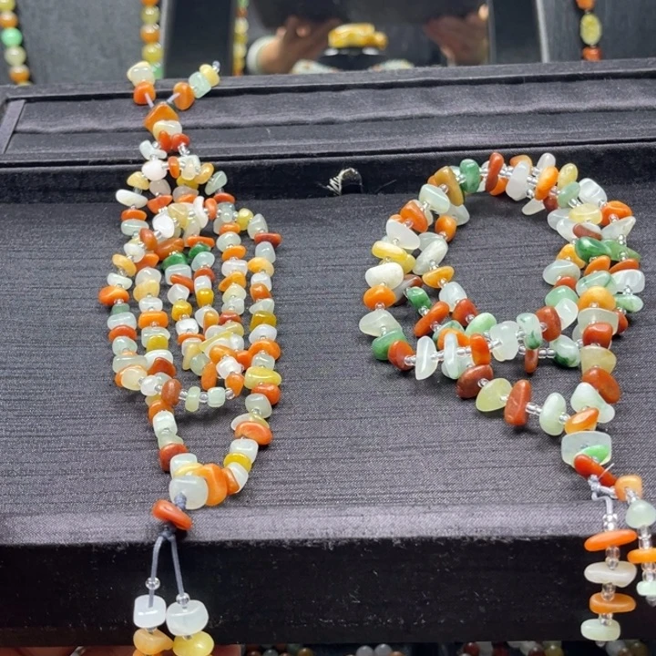 翡翠未镶嵌颈饰两个多宝项链